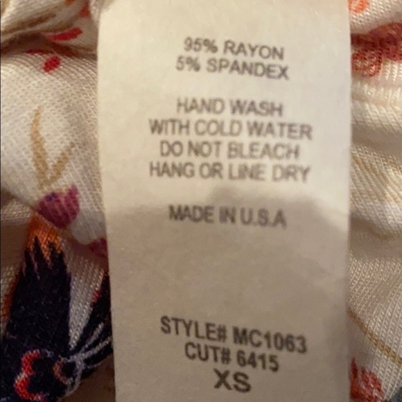 Modcloth Freelander cream floral tunic top - Picture 6 of 6